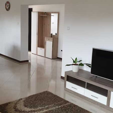 Apartman Lena PUY Exterior foto