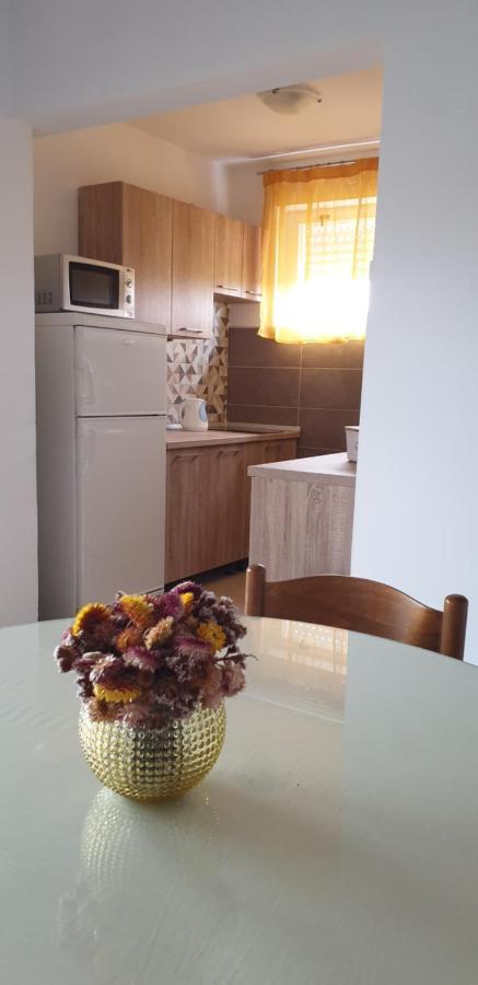 Apartman Lena PUY Exterior foto