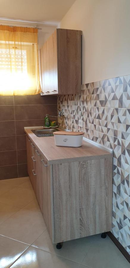 Apartman Lena PUY Exterior foto
