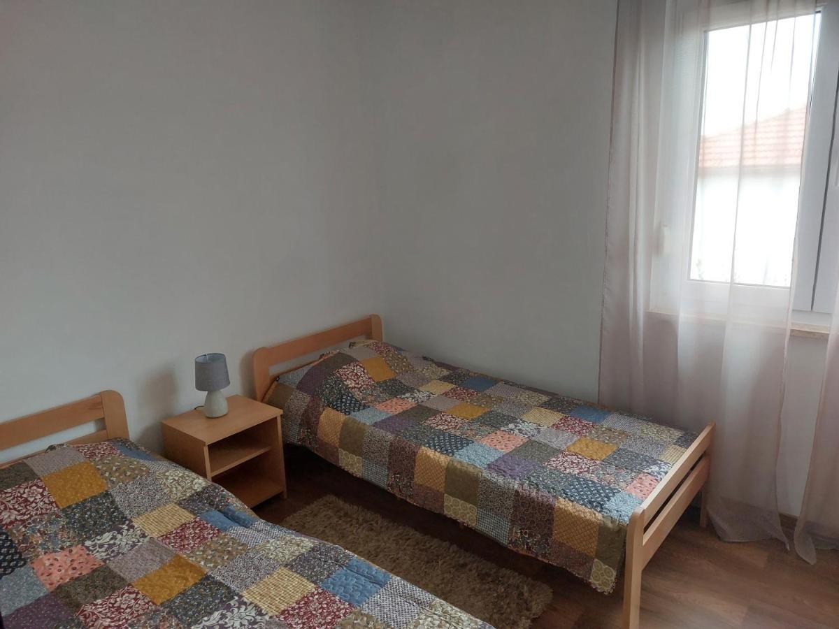 Apartman Lena PUY Exterior foto